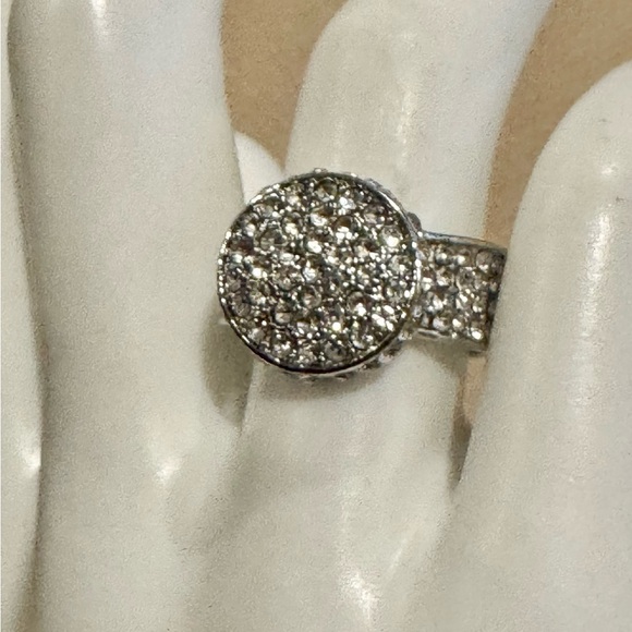 🌺🌹 Silver with Stimulated Diamonds pave ring ❤️ - Picture 7 of 8